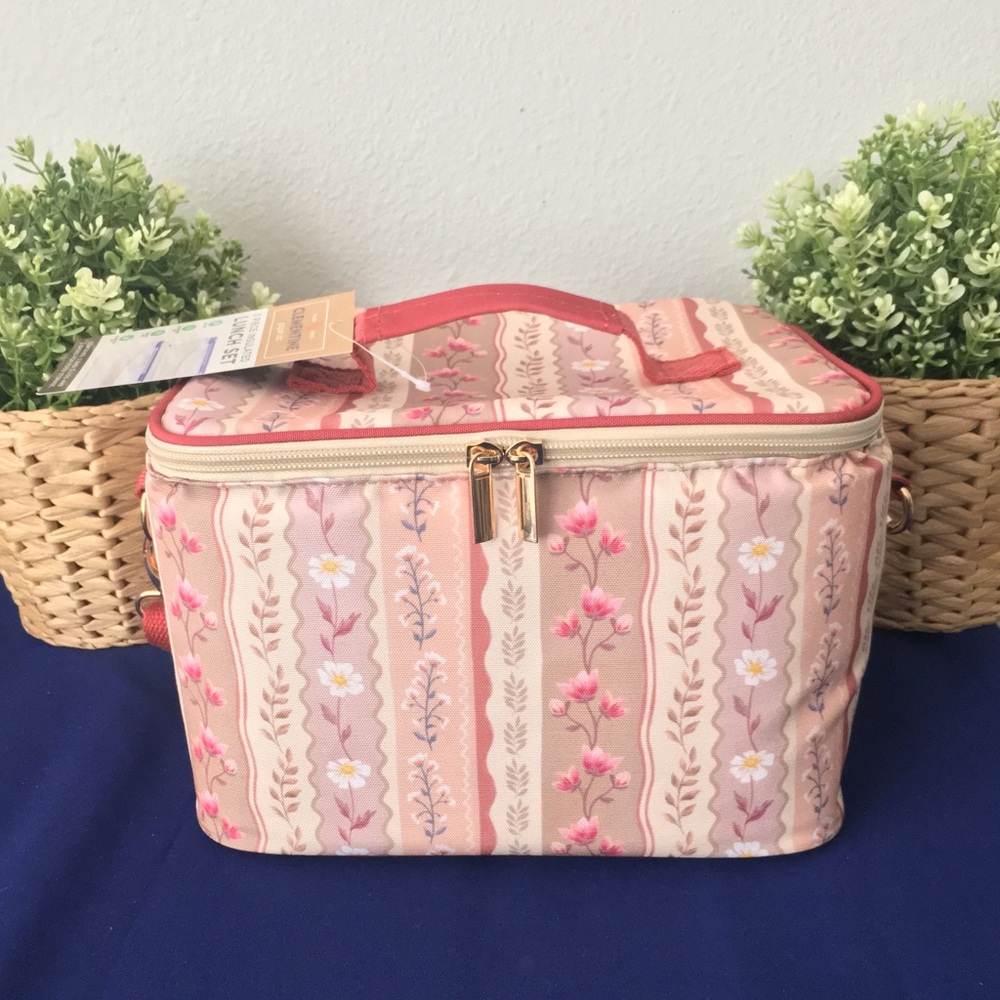 Vintage Flower and Vine Lunch Bag Set With Accessories